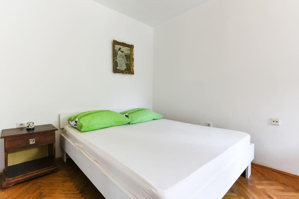 Apartman Legacy Appartamento Zara Esterno foto