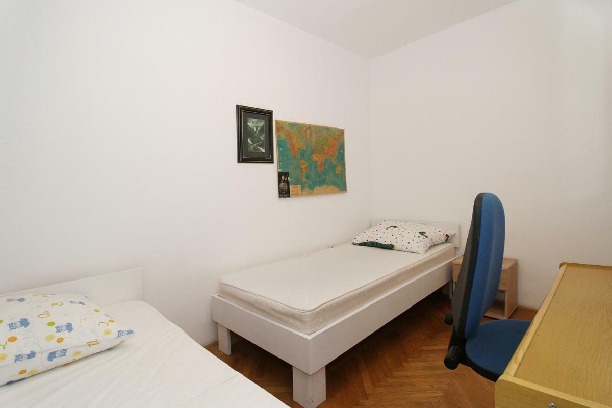Apartman Legacy Appartamento Zara Esterno foto