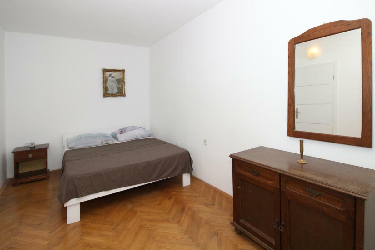 Apartman Legacy Appartamento Zara Esterno foto